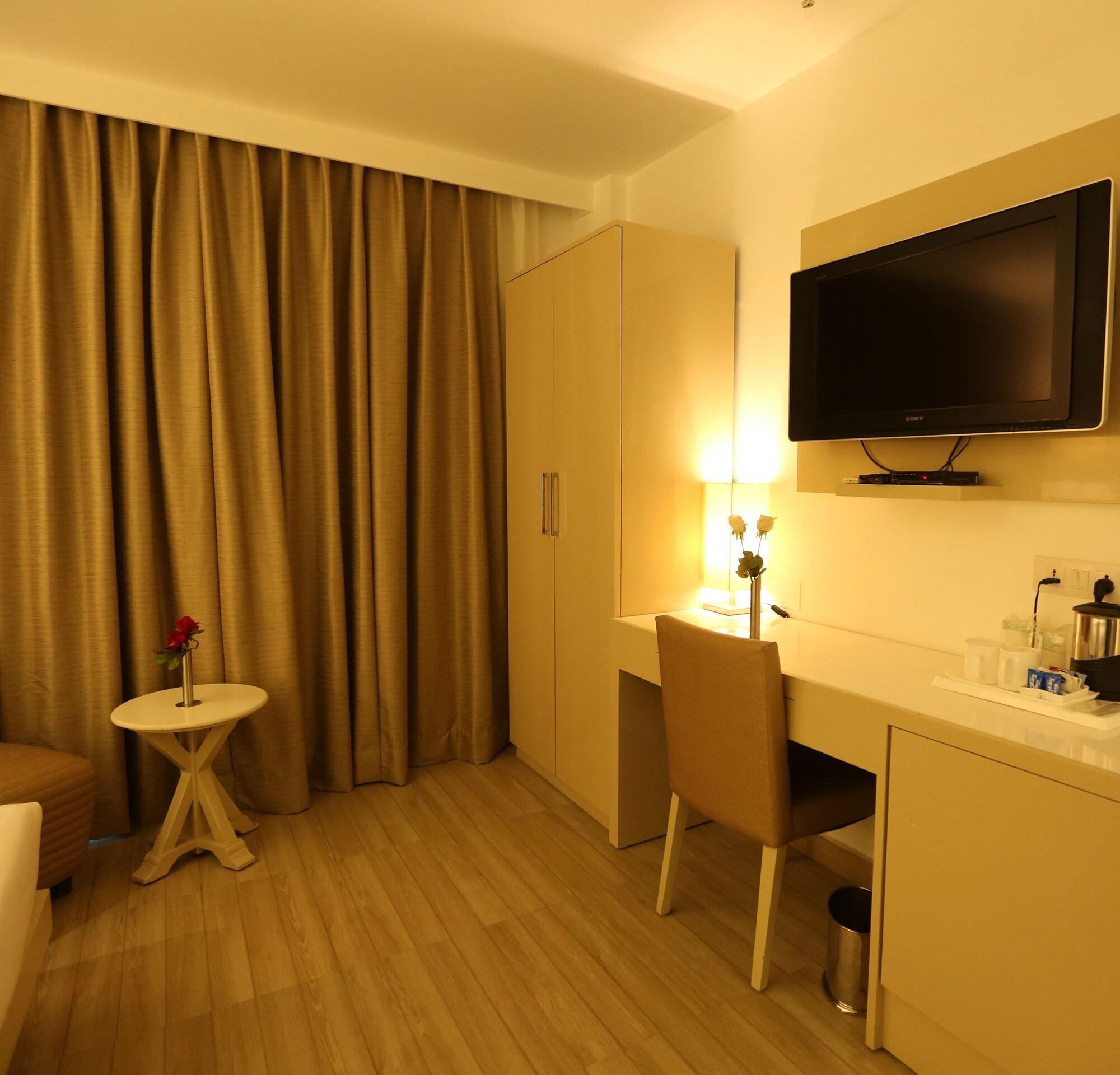 ניו דלהי Hotel Shanti Palace West Patel Nagar מראה חיצוני תמונה