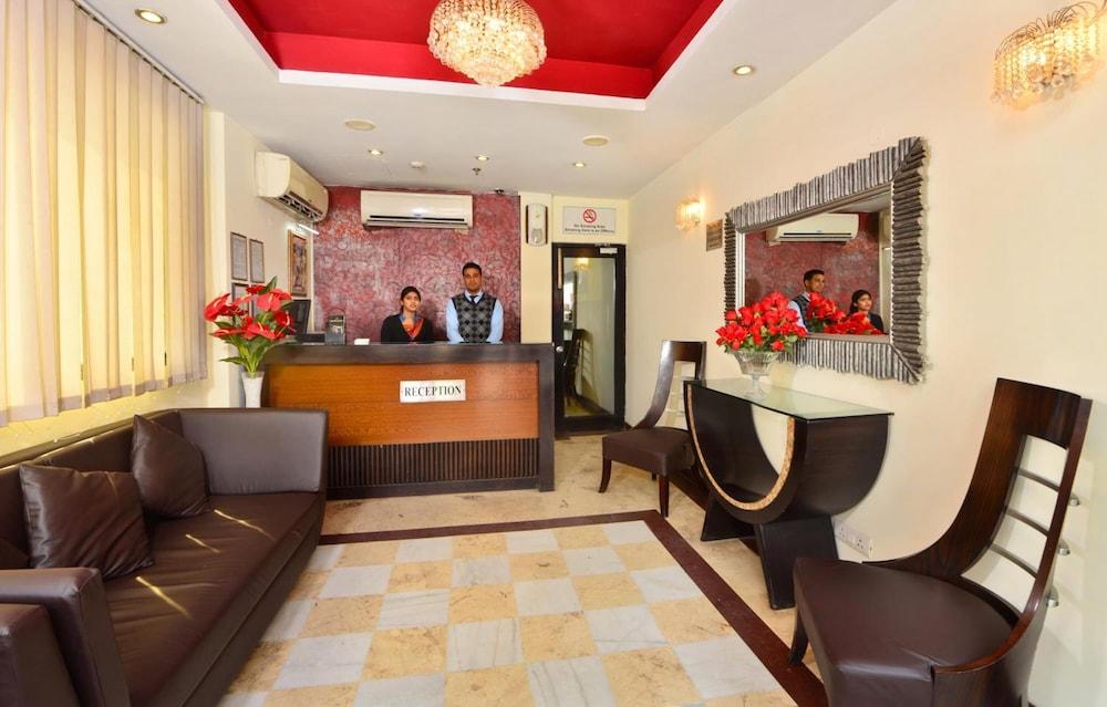 ניו דלהי Hotel Shanti Palace West Patel Nagar מראה חיצוני תמונה