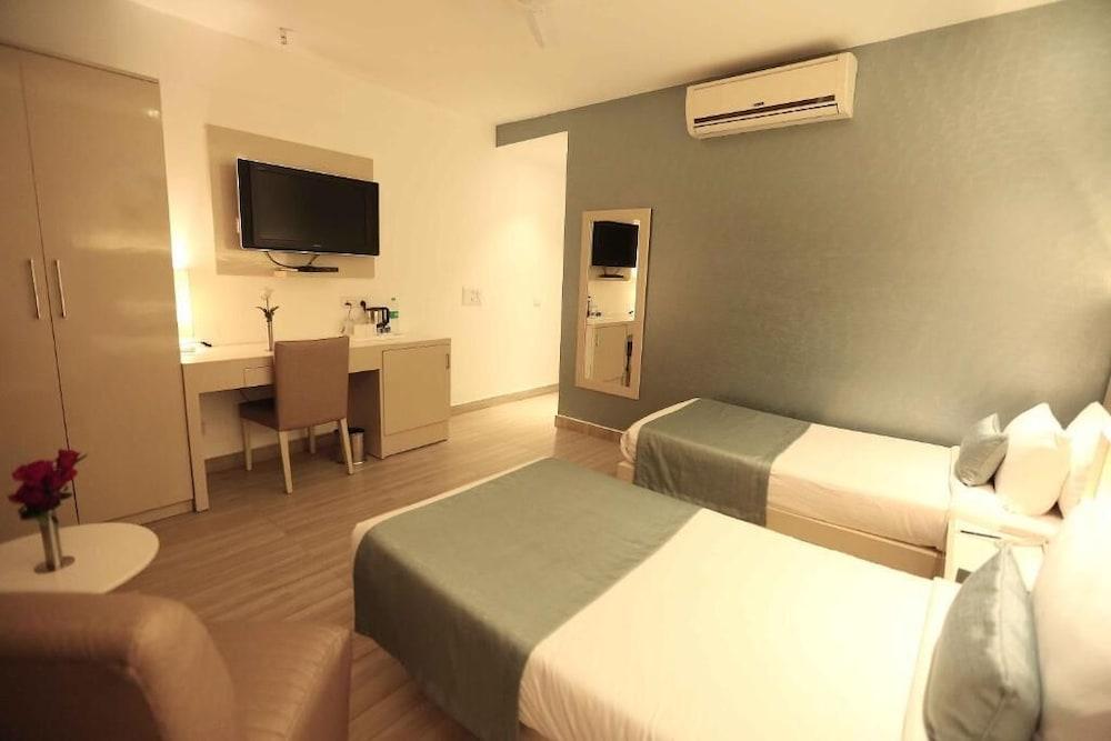 ניו דלהי Hotel Shanti Palace West Patel Nagar מראה חיצוני תמונה