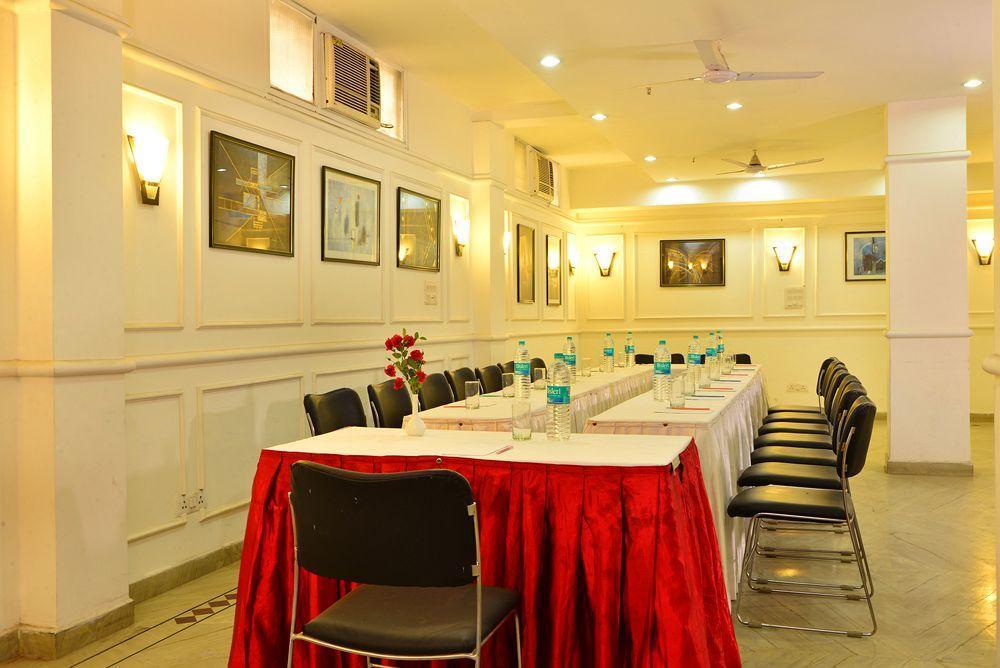 ניו דלהי Hotel Shanti Palace West Patel Nagar מראה חיצוני תמונה