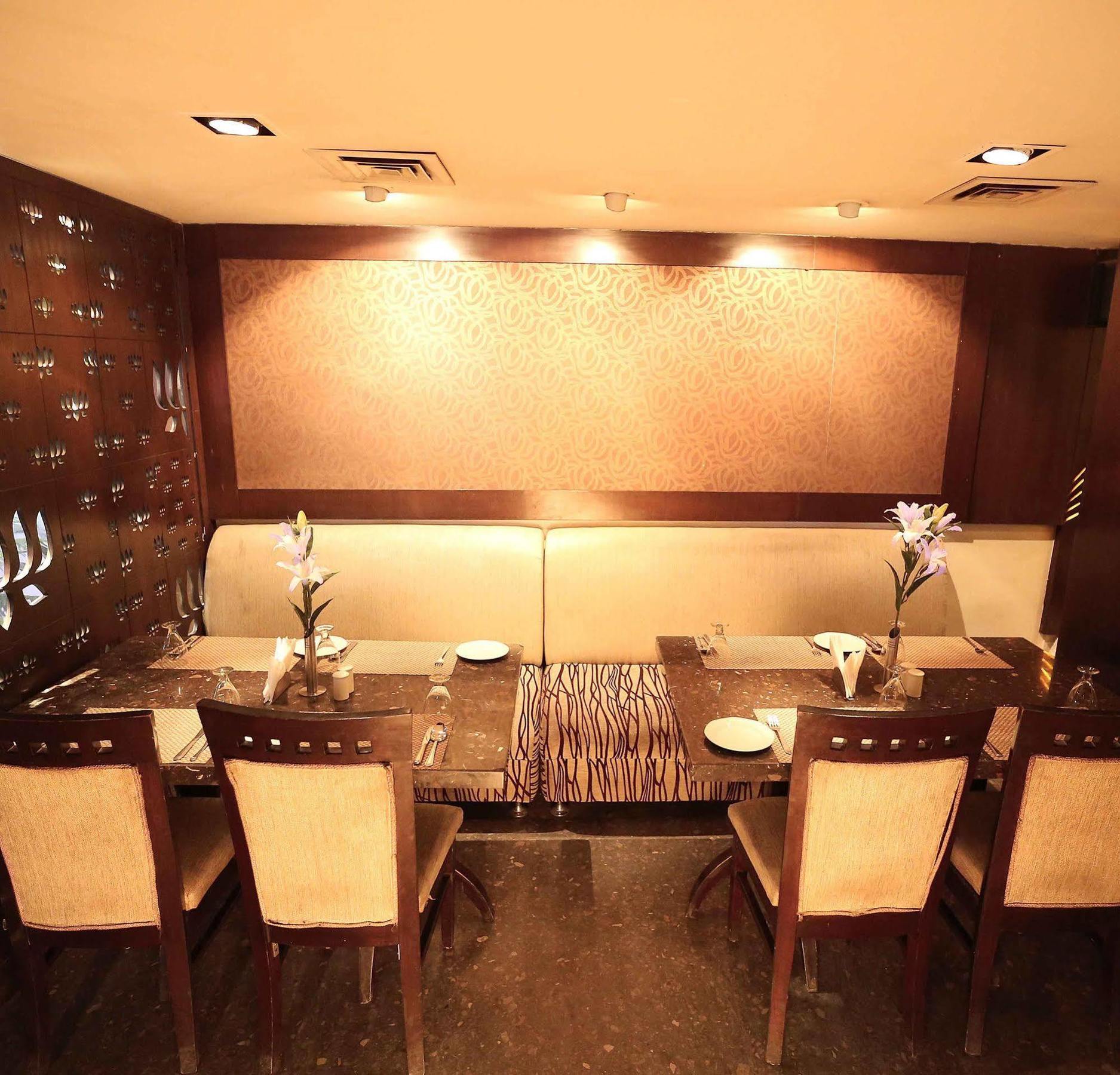 ניו דלהי Hotel Shanti Palace West Patel Nagar מראה חיצוני תמונה